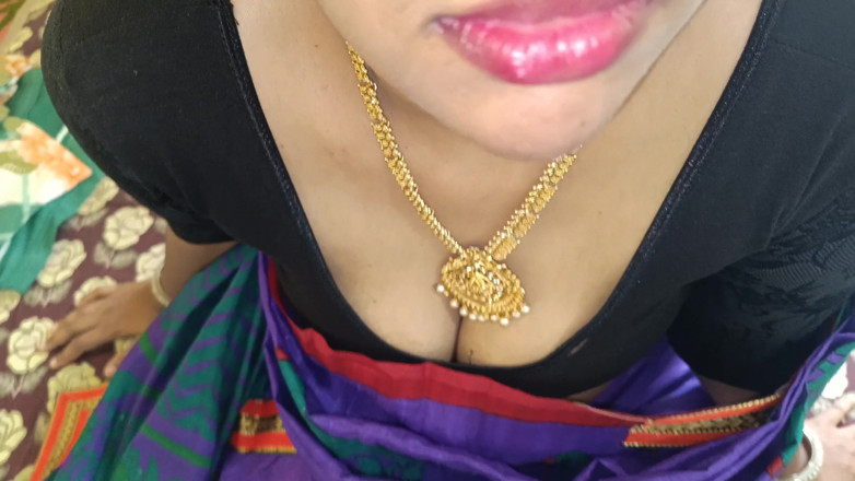 Palani69: Blue Saree Housewife Jerry Red Cute Lips