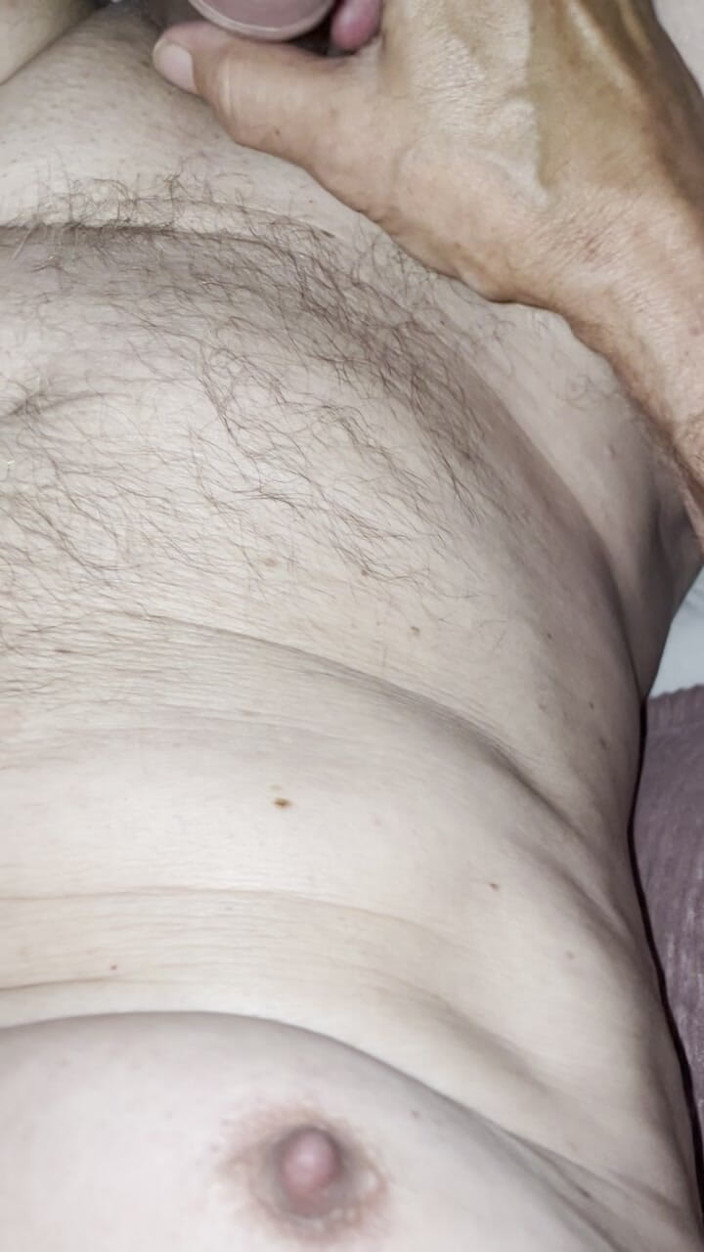 Mitchie: Nadržený Při Masturbaci V Detailu