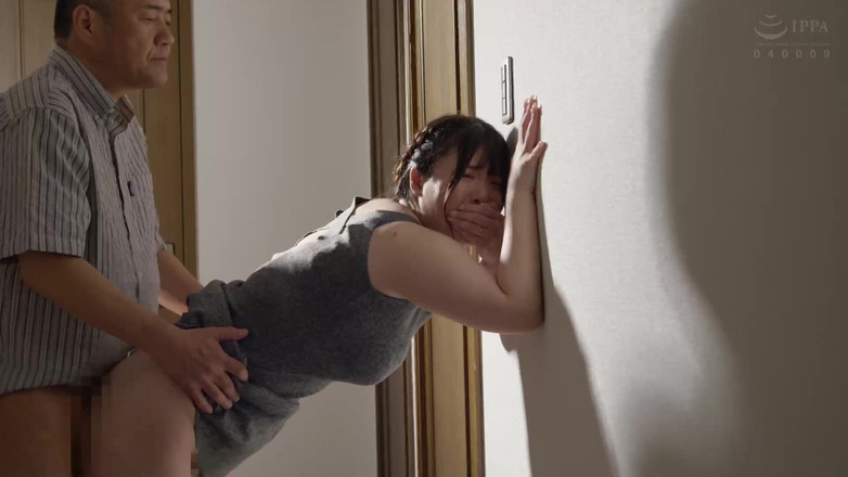 Eagle-Special: Ріо заміжня жінка, яка живе зі своїм чоловіком і невісткою!