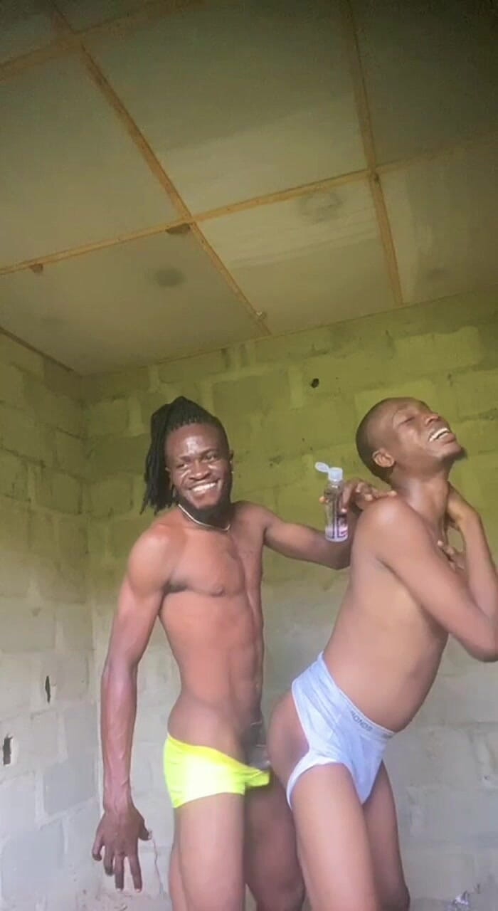 BLACKSHOOTERR: He Got Fucked in the Neighbourhood Uncomplicated House
