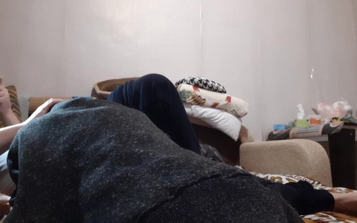 Lesbian-candys: Sexo lésbico rápido na cama