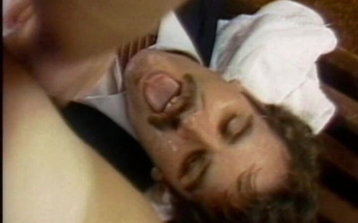 Gay RetroX VHS: Sensuele hunks in ritme #7