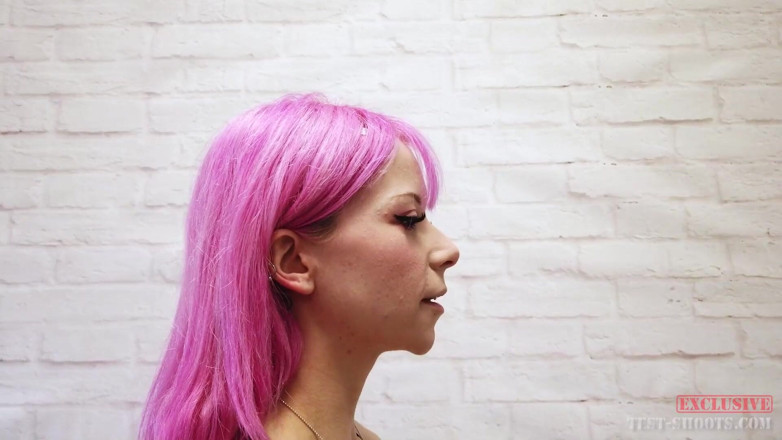 Test-Shoots: Casting video nudo con la bella ragazza cosplay lilly