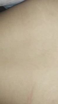 Un silencioso deseo sexual caliente quiere hacer ruido con un gran culo