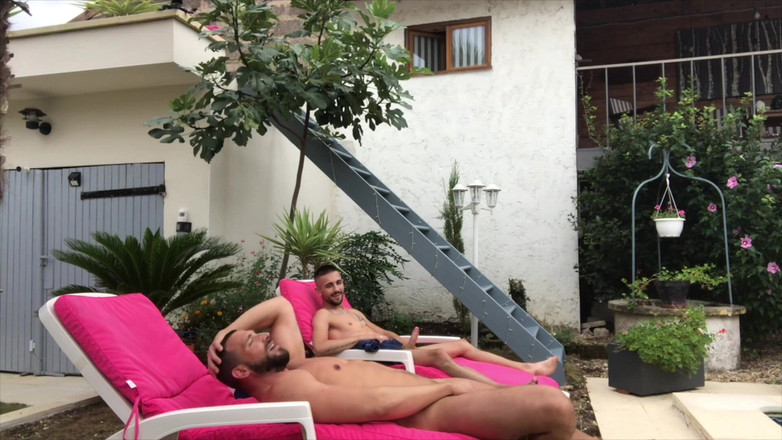 Bareback porn with straight boy: Два парня Kyoung трахаются на открытом воздухе