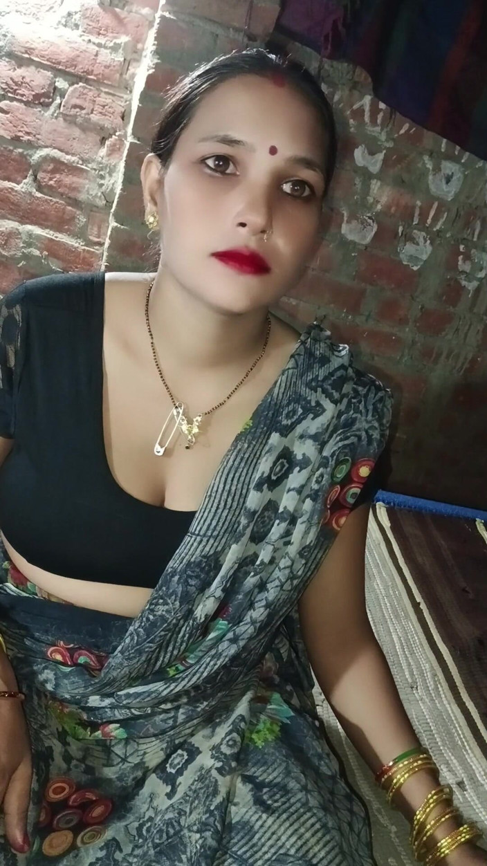 Pooja's bf: Desi Newly Married Girlfriend Hardcore Fuck in Sexy Saree