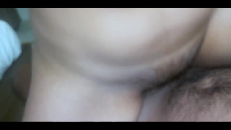 Indian Senu: Krásná vysokoškolačka podvádí přítele a drsný sex s spolubydlícím v...