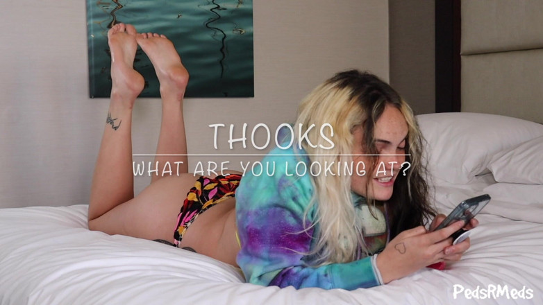 PedsRMeds: Thooks qu’est-ce que tu regardes