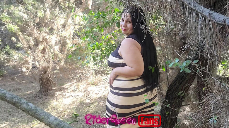 Riderqueen BBW Step Mom Latina Ebony: Riderqueen Alone, Venkovní, Videa pro Moje fanoušky.
