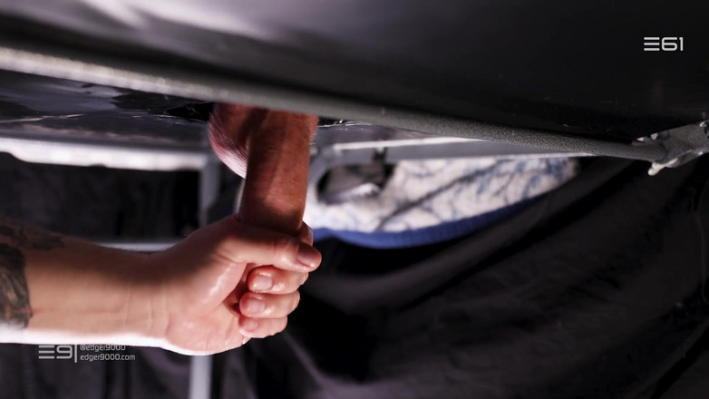 Edger9000: 61号男人和他的大鸡巴在他回家度假的路上来到我的工作室