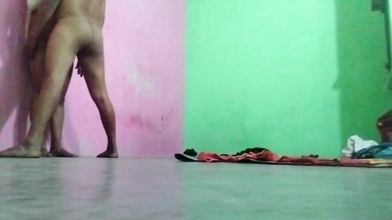 House stage: デシガールの官能的なセックス