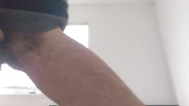 Até Dick, ao lado da sua casa.