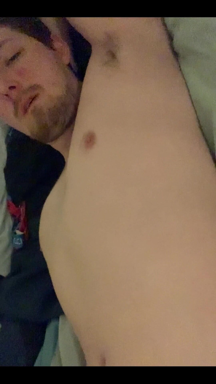 Bob Steel: Дрочить на камеру з дому, демонструючи мої ямки та отвір