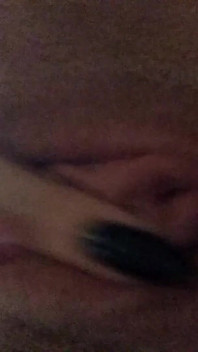 Spogliarello quotidiano fatto in casa con masturbazione da vicino. Parte 2