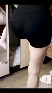 섹시한 운동 후 오르가즘을 느끼는 젖꼭지