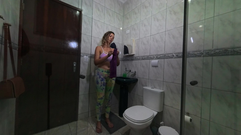 Victor SweetCoupleStories: A rotina de gozada interna da empregada em seu novo...