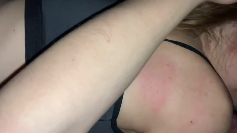 MaybeNatty: Vacker tonåring älskar att suga min våta kuk sött och leka...
