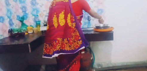Teensex: Busty Bhabi Gets Pounded in the Kitchen by Her Devar.