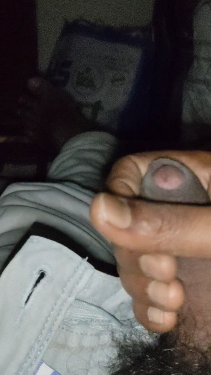 sureshFeb7: Junge masturbation