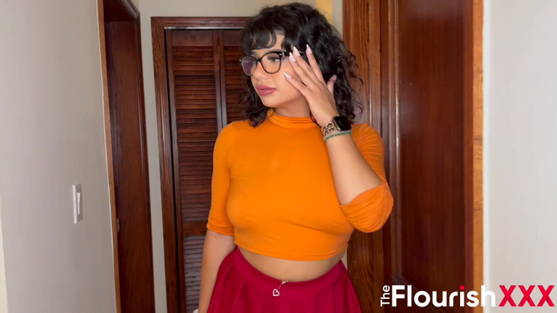 The Flourish XXX: Kitty and Emerald Plot to Get in Ace Bigs Pants