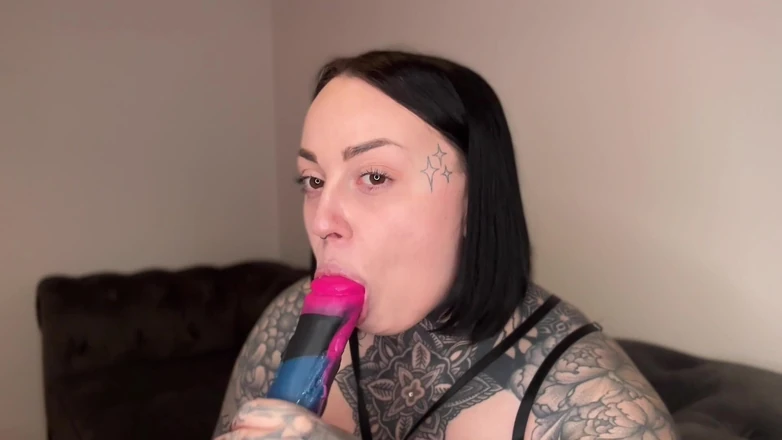 Miss Valentina: Suge pula cu mine