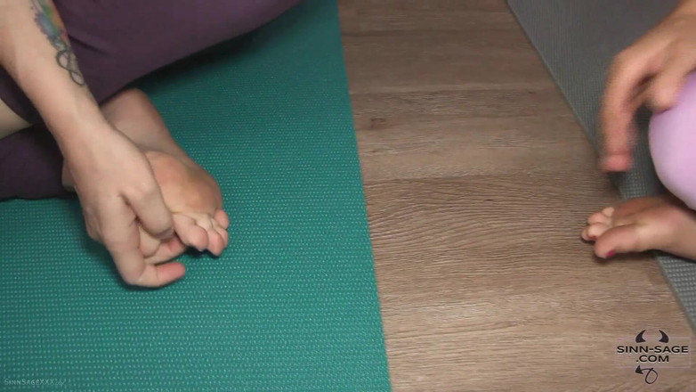 Sinn Sage: Yoga mit Sinn und Laila Mit Sinn Sage, Laila Delight