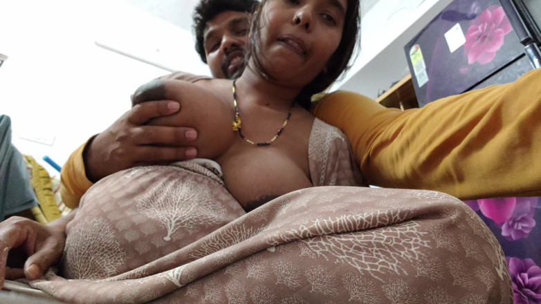 Premi pooja: Stepbrother - Stepsister Romance in Hindi Audio - Romantic Boobs Show Video -...