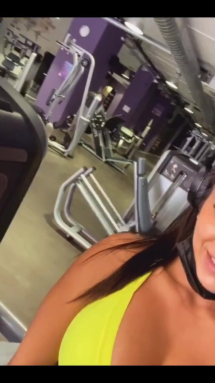 SARA RETALI: Was würden sie mit mir machen, wenn ich Partner im...
