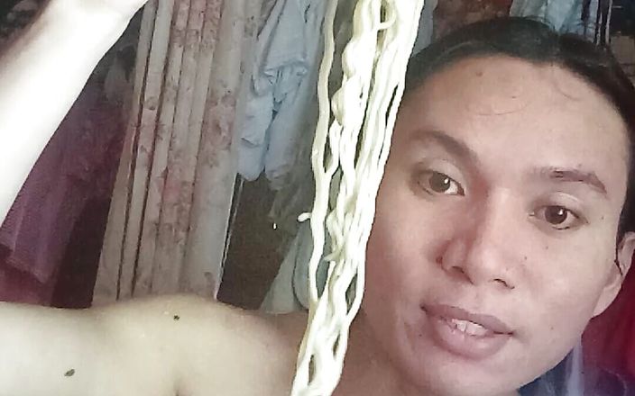 Reynaldo6: Bạn thực sự khác với mọi người, Nữ hoàng của...