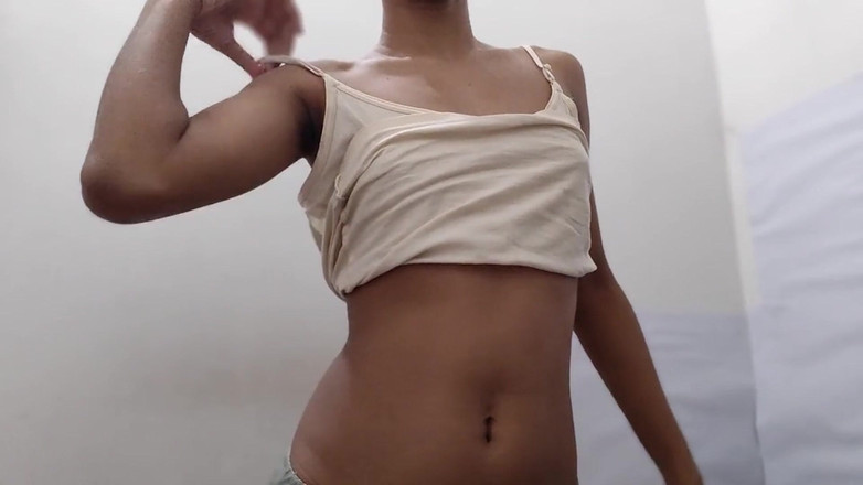 desigirl93: Beautiful Darling Girl Playing with Her Pussy Real Homemade