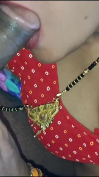 Desi Hot Big Boobs Bhabhi Wearing Red Blouse Sucking Till Cum in Mouth