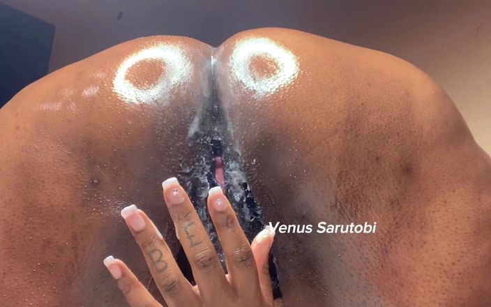 VVenus1994: Awek montel hitam dengan pantat besar memancut mani gaya doggy...