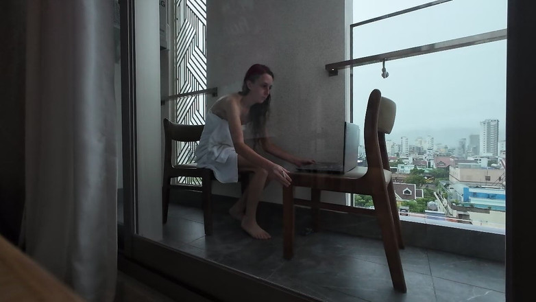 ScottishSweetie: Fingering My Pussy on My Balcony!