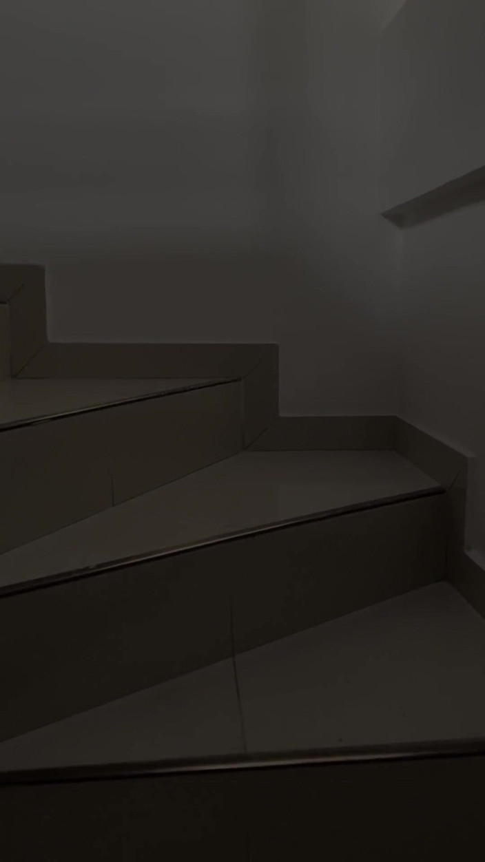 zoemelissa: 我舔我的女仆屁股