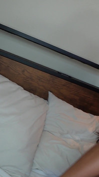 Surová skutečná rychlovka POV šukání a creampie s Jasmine Teaa