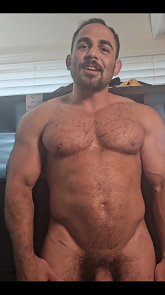 Benji Bastian: Astăzi Post este un sponsorizat post de la noi abonat...