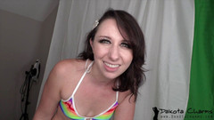 Dakota Charms: Příliš malý na to být mužským talentem