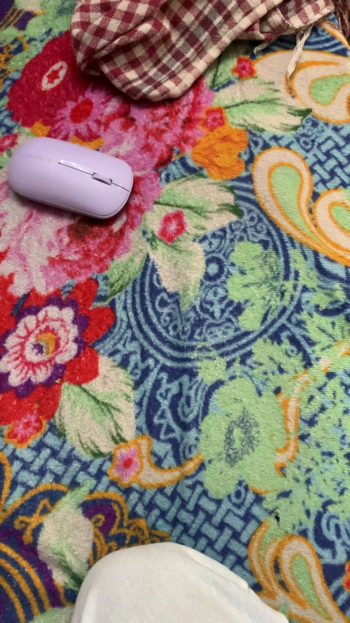 Riya mickey: Adik tiri pulang lewat membuatkan saya miang dan memberikan saya...