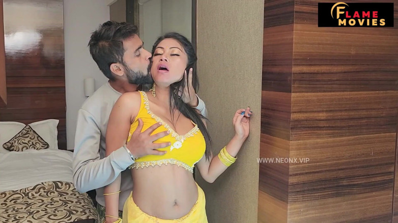 DesiHeat Studio: Love Toy Hot Bhabhi hardcore sexo com indiano garoto