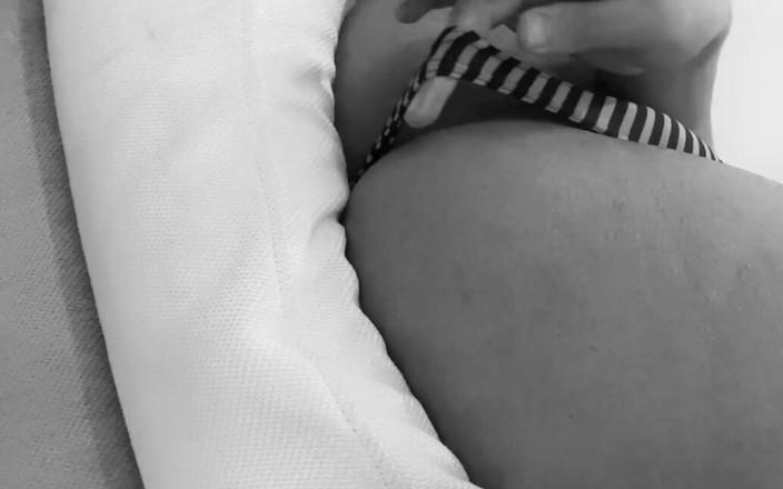 Alanjustin: Napalony sam gej chłopiec w domu