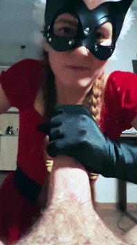 Holiday Heel Fetish: Santa Girl’s Wild Ride & Boot Cumshot