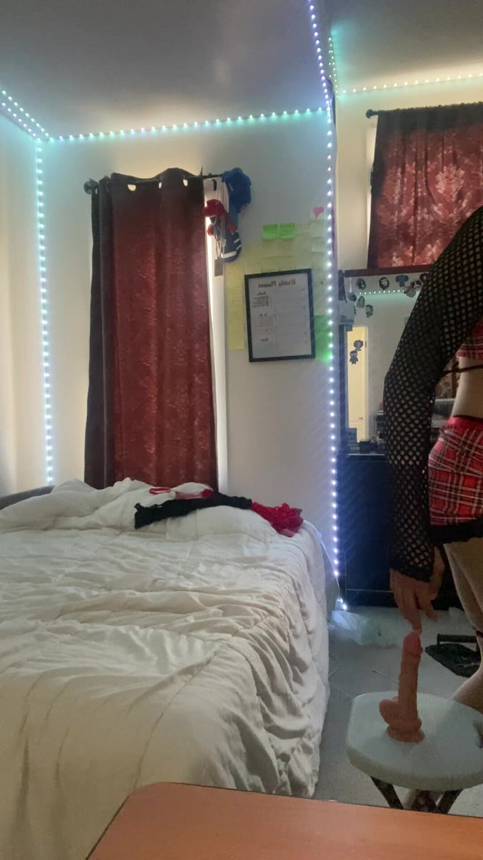 FemBoyAmi: Fată indiancă sexy