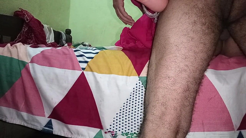 pooja99999: Un beau-père baise sa belle-fille, sexe matinal