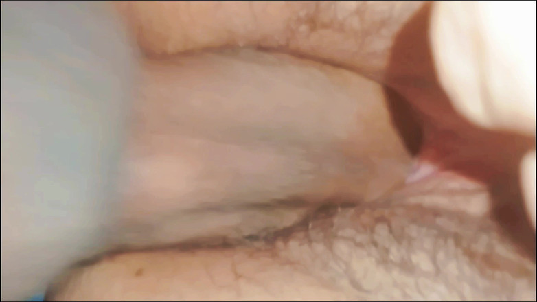 Lily & Theo: Šukání se sousedovou manželkou