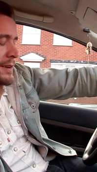 Man goes to his internet date Tina Blade and fucks her hard