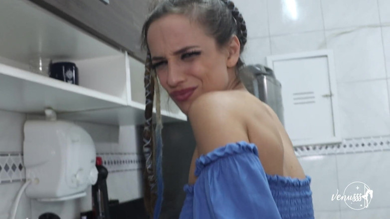 Venusss fetish: พี่น้องอมควยในครัวแรงๆ!