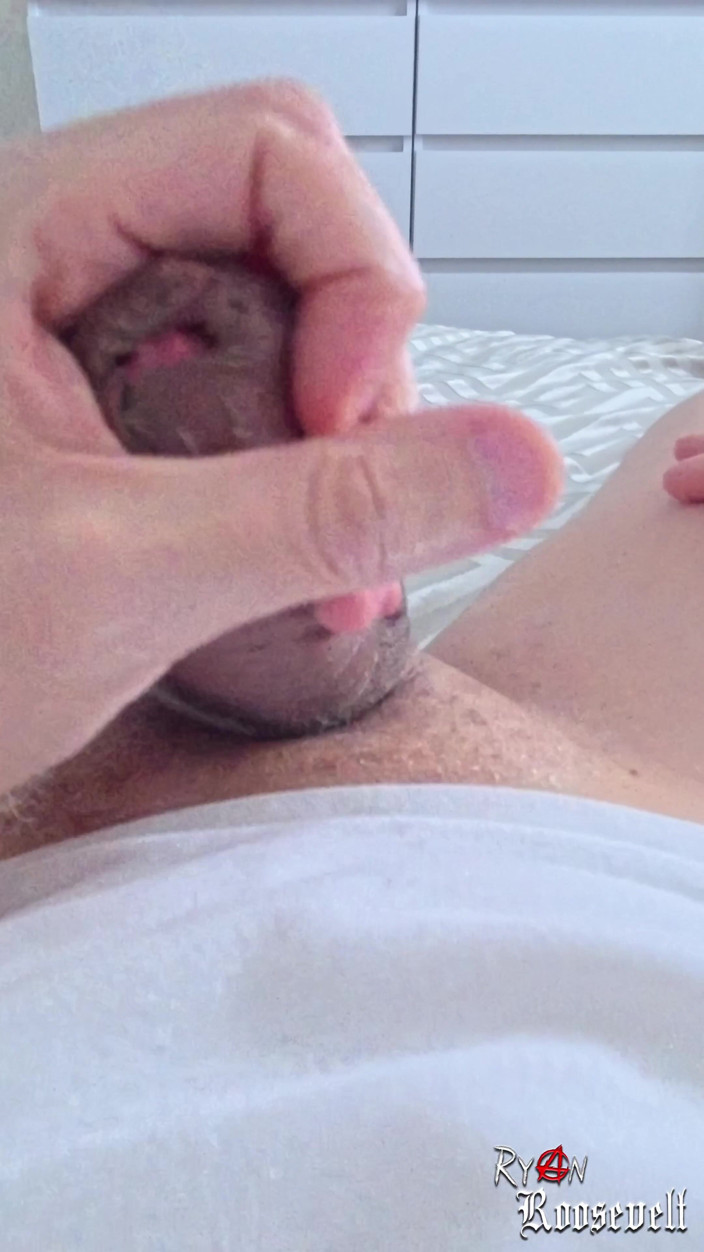 Ryan Roosevelt: Post-bath mitbewohnerin jelqing teil 2