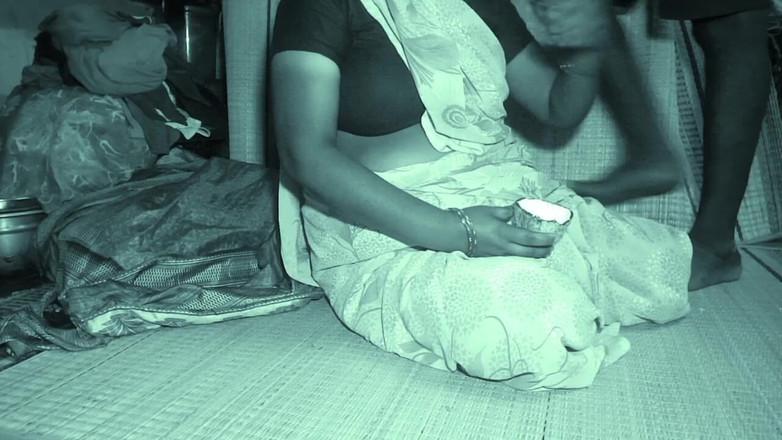 Priyanka314: Istri tamil tamil selingkuh dari suaminya