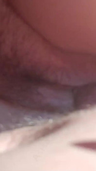 Mon mari est sorti, mon ami est entré - sexe rapide et beaucoup de sperme