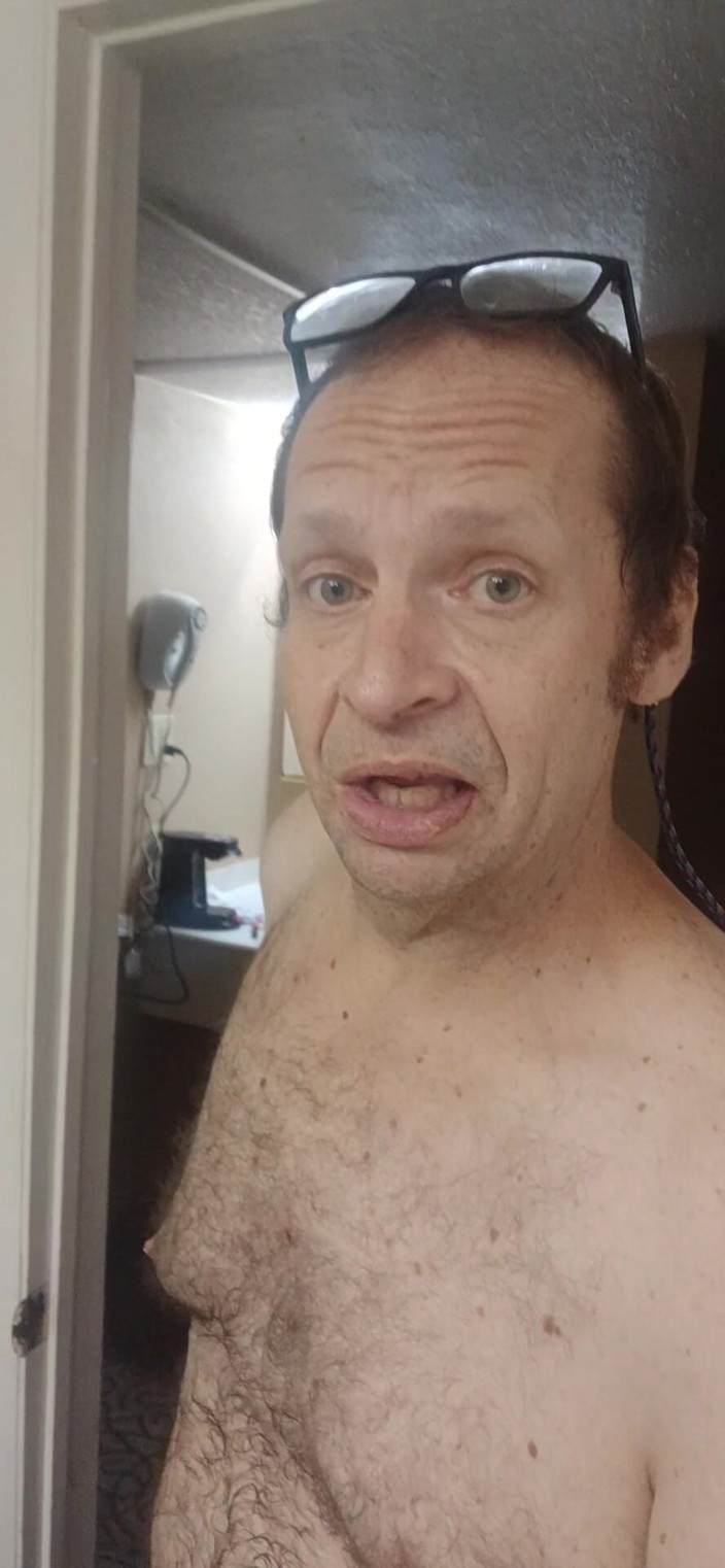 MAGLIGHTGIRL69: 成熟夫妇在浴缸里做爱